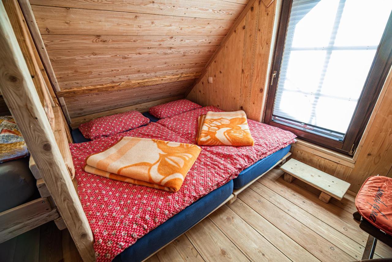 Cvet Gora - Camping, Glamping And Accomodations Zgornje Jezersko Exterior foto